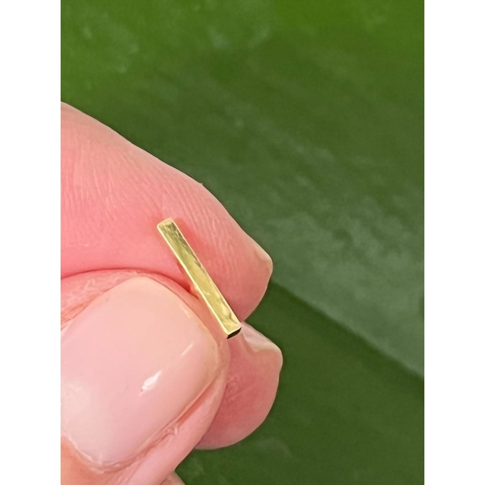 Maria Tash Polished Square Bar Threaded Stud Earring  Yellow Gold 7MM